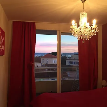 F3 Vue Apartment